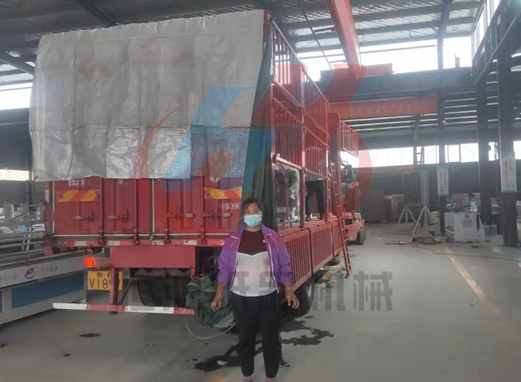 安徽臨泉客戶郭經(jīng)理1.jpg 安徽臨泉客戶郭經(jīng)理1.jpg