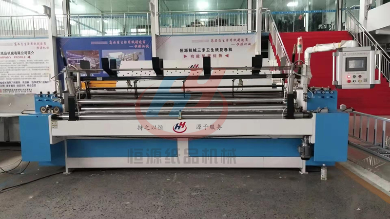 衛(wèi)生紙加工生產(chǎn)線.jpg 衛(wèi)生紙加工生產(chǎn)線.jpg